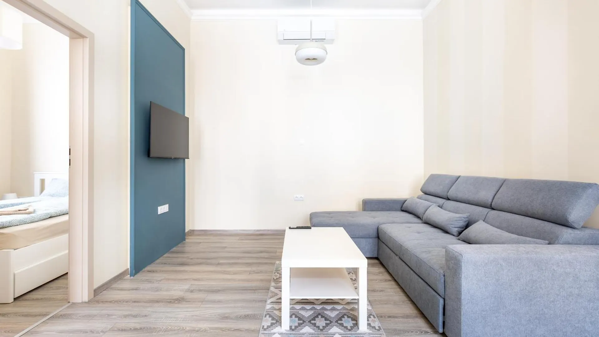 R62B Rottenbiller Apartment Budapest