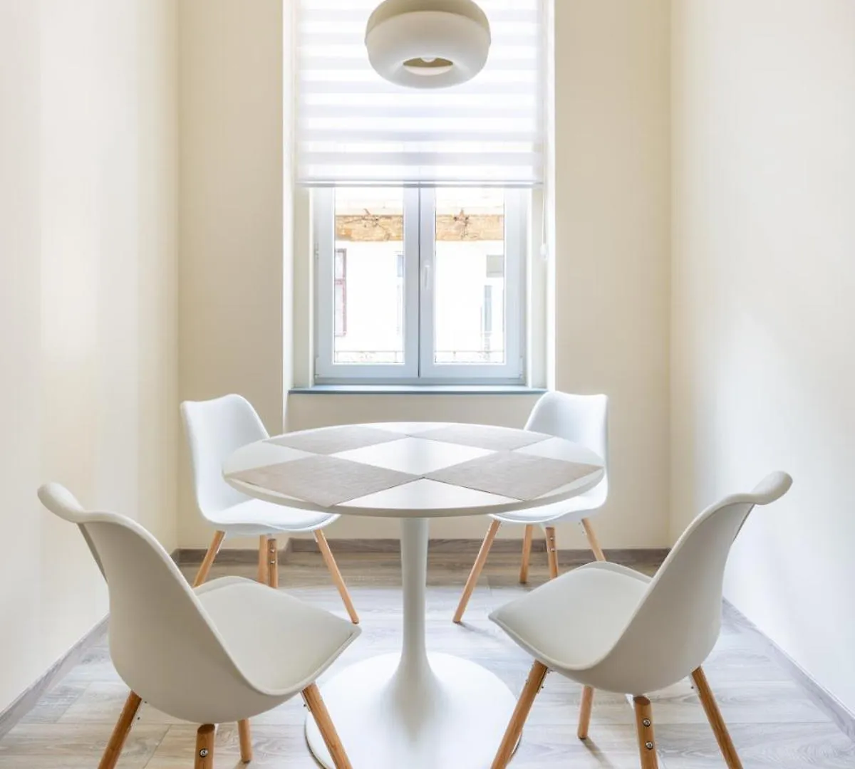 R62B Rottenbiller Apartment Budapest