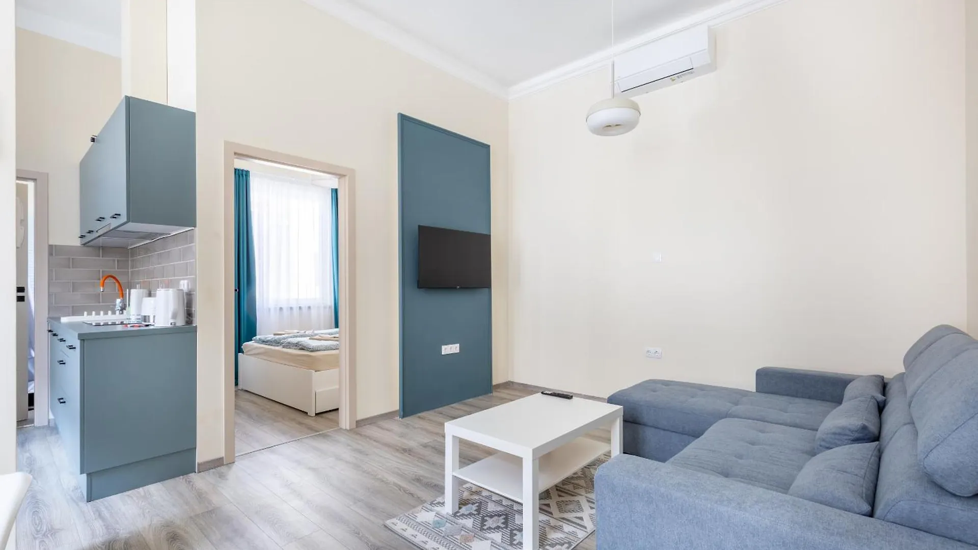 R62B Rottenbiller Apartment Budapest